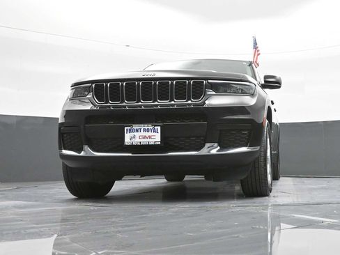 Used 2023 Jeep Grand Cherokee L Laredo image 44