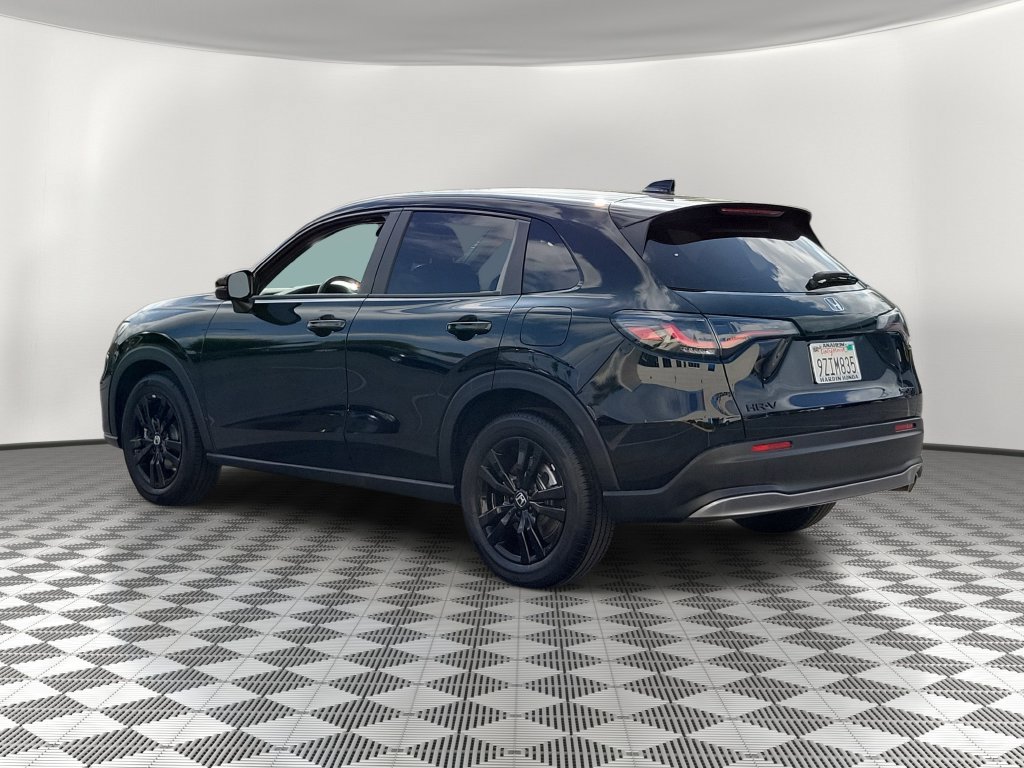 Used 2027 Honda HR-V Sport image 4