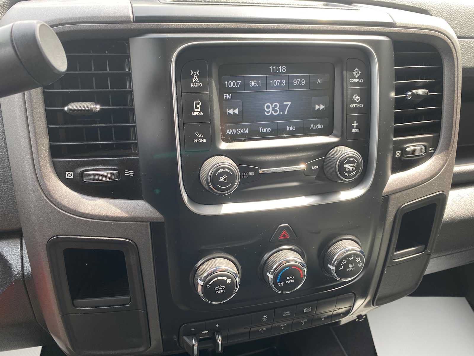 Used 2018 RAM 3500 Tradesman w/ Chrome Appearance Group AWD/4WD image 18