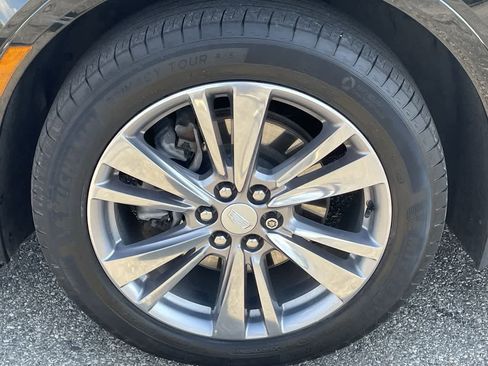 Used 2024 Cadillac XT5 Premium Luxury AWD/4WD image 39