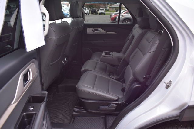 Used 2026 Ford Explorer Active w/ Active Comfort Package AWD/4WD image 36