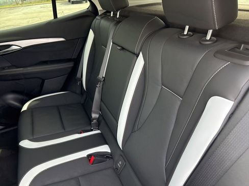 Used 2025 Buick Envision Sport Touring image 15