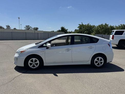 Used 2013 Toyota Prius Four image 6