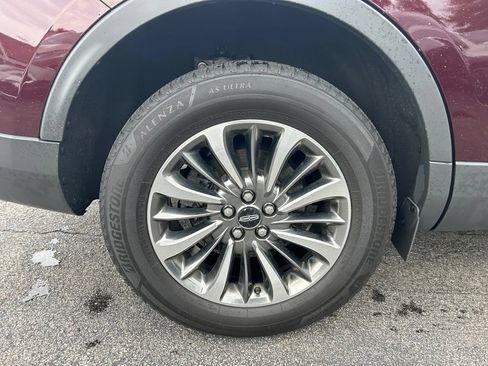Used 2020 Lincoln Nautilus Reserve AWD/4WD image 25