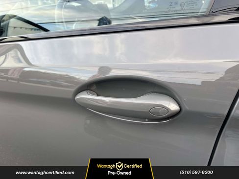 Used 2022 BMW 540i xDrive w/ Executive Package image 10