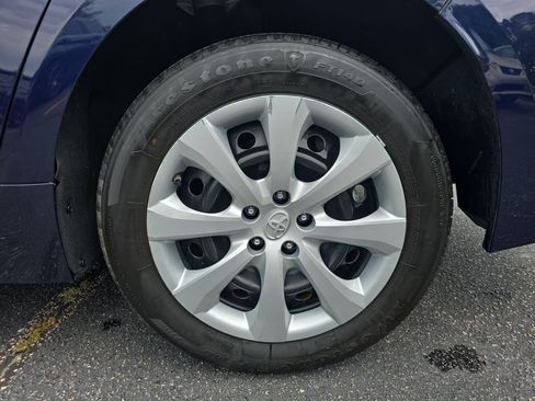Used 2022 Toyota Corolla LE FWD image 31