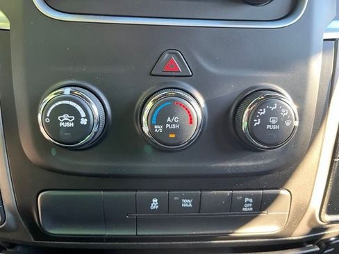 Used 2022 RAM 1500 Classic Warlock AWD/4WD image 32