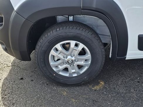 New 2025 RAM ProMaster 3500 w/ Quick Order Package 22G SLT image 10