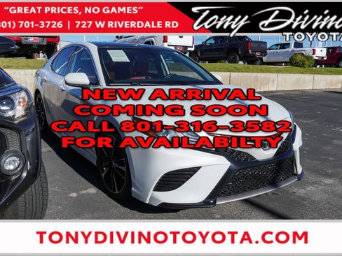 Used 2019 Toyota Camry XSE FWD image 1