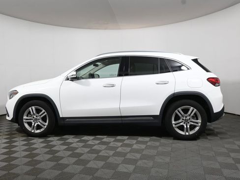 Used 2023 Mercedes-Benz GLA 250 4MATIC image 2