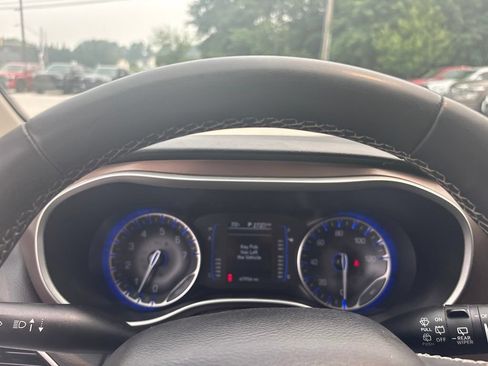 Used 2024 Chrysler Voyager LX FWD image 39