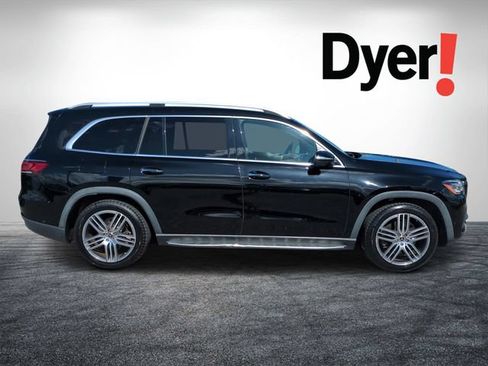 Used 2022 Mercedes-Benz GLS 450 4MATIC image 2