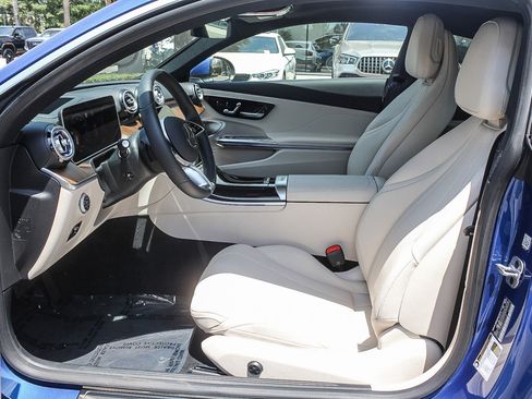 Used 2024 Mercedes-Benz CLE 300 4MATIC Coupe image 17