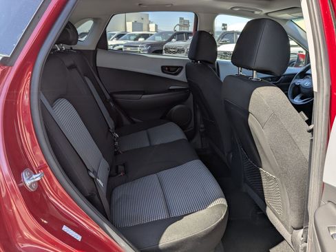 Certified 2021 Hyundai Kona SEL Plus AWD/4WD image 32