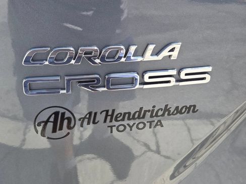 Used 2024 Toyota Corolla Cross L FWD image 15