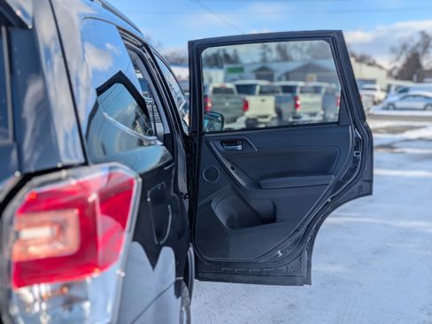 Used 2018 Subaru Forester 2.5i Limited image 41