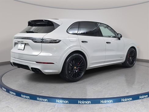 Used 2023 Porsche Cayenne GTS image 6