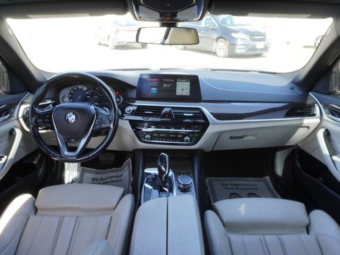 Used 2017 BMW 530i xDrive 530I XDRIVE image 10