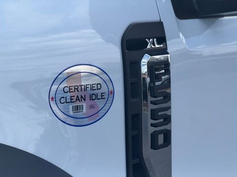 New 2026 Ford F550 4x4 Crew Cab image 8