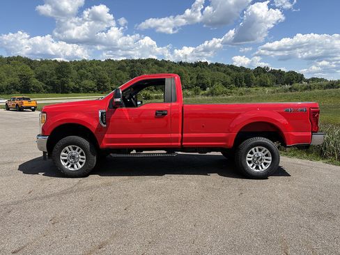 Used 2017 Ford F350 XL AWD/4WD image 2