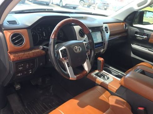 Used 2019 Toyota Tundra Platinum AWD/4WD image 20