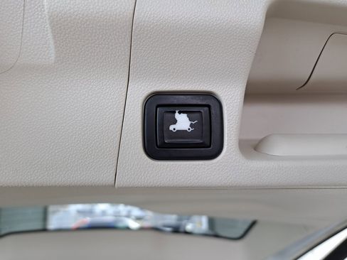 Used 2021 GMC Acadia Denali w/ Denali Technology Package image 35