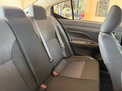 Used 2025 Nissan Versa SV FWD image 32