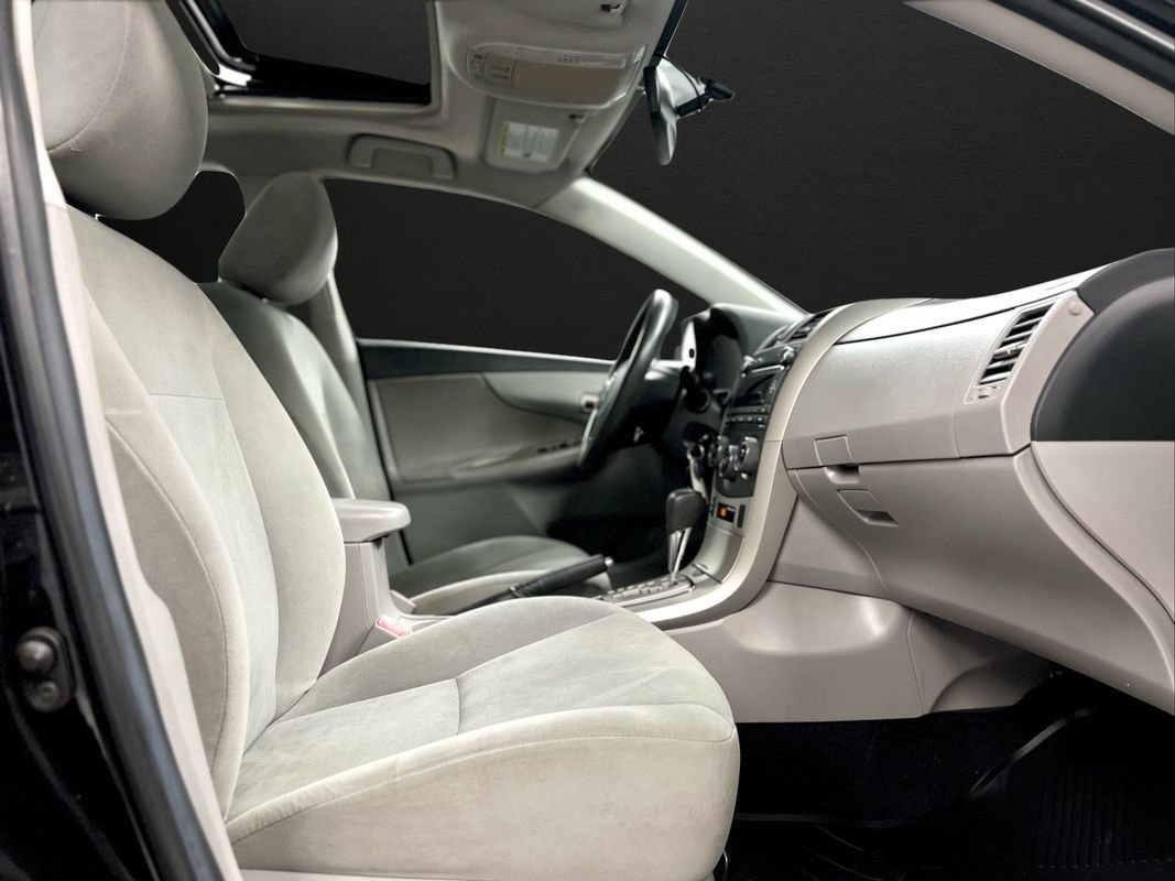 Used 2011 Toyota Corolla LE w/ Premium Pkg FWD image 22