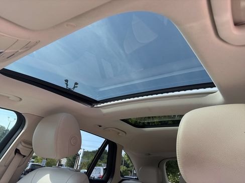 Used 2022 Mercedes-Benz GLC 300 image 28