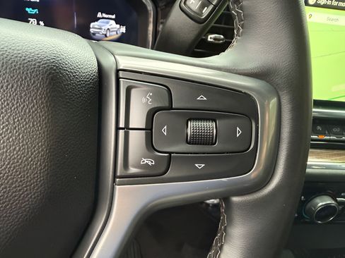 Used 2025 Chevrolet Silverado 1500 LT AWD/4WD image 17
