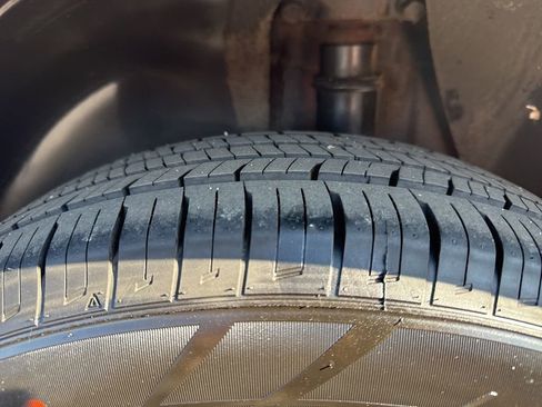 Used 2020 Chevrolet Trax LT w/ LT Convenience Package image 30