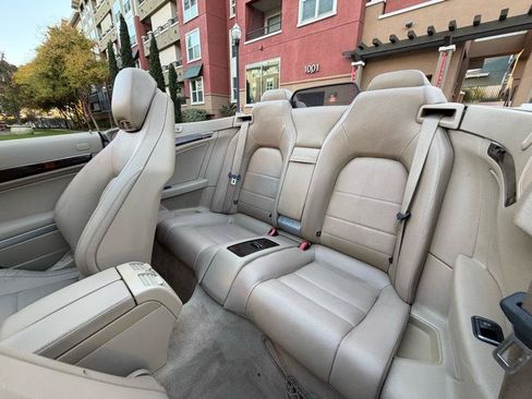 Used 2013 Mercedes-Benz E 550 Cabriolet image 36