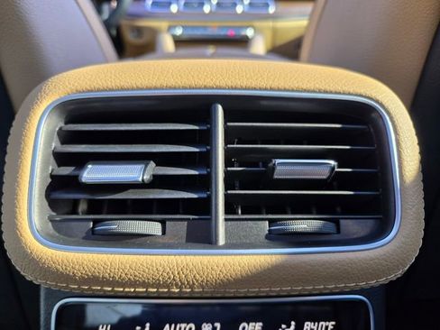 Used 2024 Mercedes-Benz GLS 580 4MATIC image 36