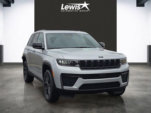New 2026 Jeep Grand Cherokee Altitude AWD/4WD image 6