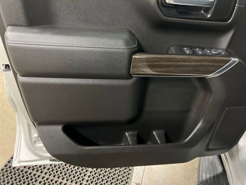 Certified 2020 Chevrolet Silverado 1500 LT w/ All-Star Edition image 15