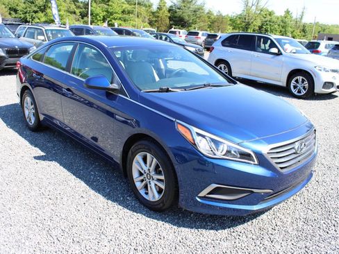 Used 2016 Hyundai Sonata SE FWD image 4