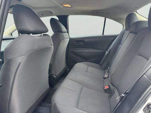 Used 2022 Toyota Corolla LE image 11