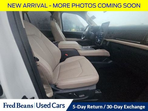 Used 2023 Ford Expedition Max Limited image 21