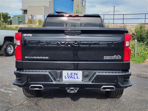 Used 2023 Chevrolet Silverado 1500 High Country w/ Technology Package image 12