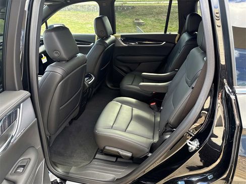 New 2025 Cadillac XT6 Premium Luxury w/ Technology Package image 9
