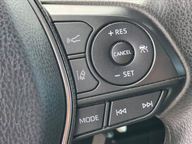 Used 2020 Toyota Camry LE FWD image 15