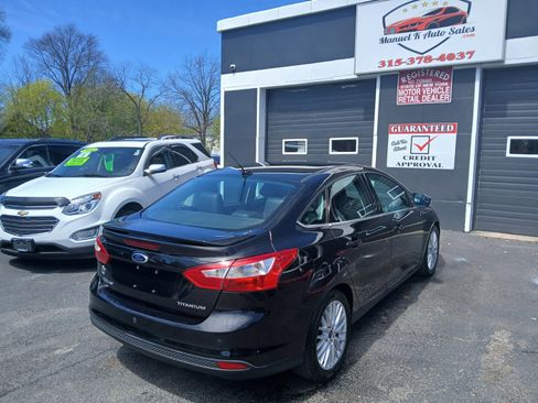 Used 2014 Ford Focus Titanium image 7