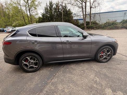 Used 2018 Alfa Romeo Stelvio Ti AWD/4WD image 7