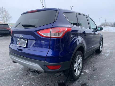 Used 2016 Ford Escape SE image 3