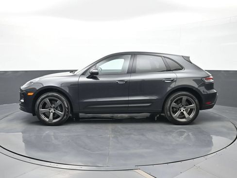 Certified 2025 Porsche Macan AWD/4WD image 2