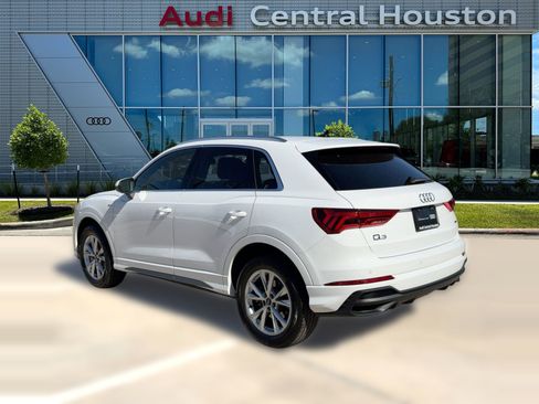 Certified 2025 Audi Q3 2.0T Premium w/ Convenience Package image 3