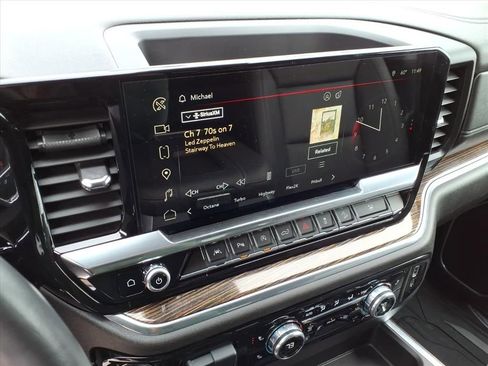 Used 2022 GMC Sierra 1500 Elevation w/ Elevation Premium Package image 22