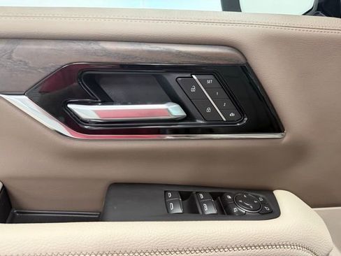 New 2026 GMC Yukon Denali image 15