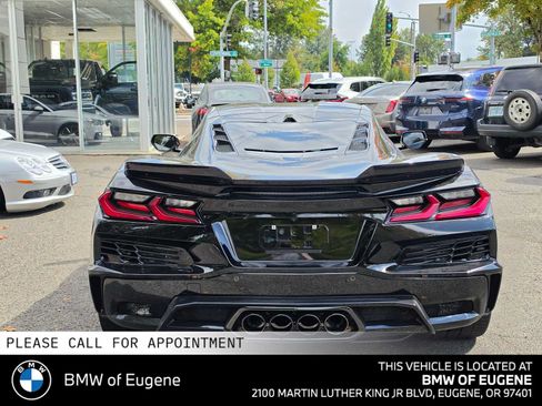 Used 2023 Chevrolet Corvette Z06 w/ Stealth Interior Trim Package RWD image 4