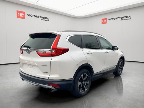 Used 2018 Honda CR-V Touring image 6